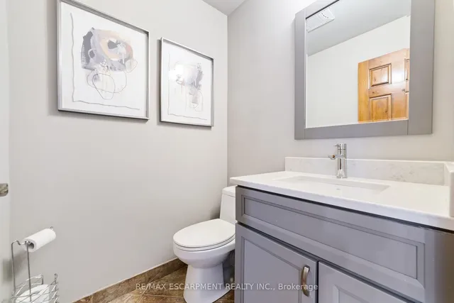 Additional image 16 of 274 LLOYMINN Ave