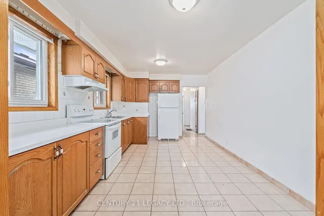 Additional image 8 of 17 Vange Cres