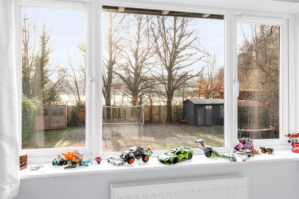 Additional image 19 of Knightsfield, Welwyn Garden City