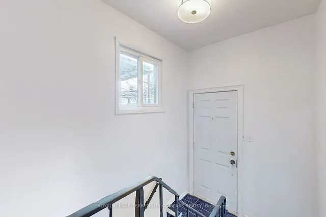 Additional image 34 of 560 Perth Ave