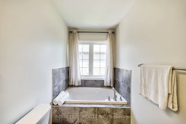 Additional image 37 of 260 North Park Blvd