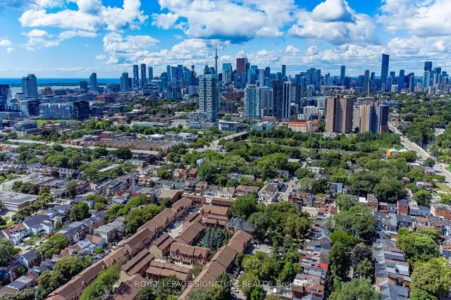 Additional image 40 of 275 Broadview Ave Unit 92