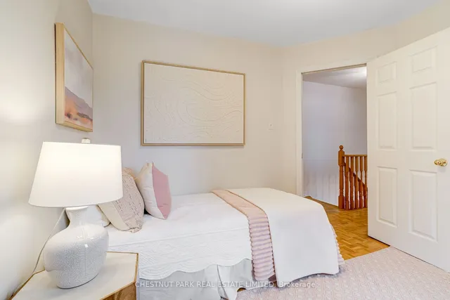 Additional image 18 of 2431 Dufferin St