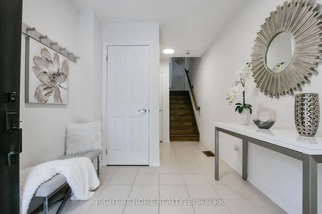 Additional image 2 of 3041 Silvertip Common Dr