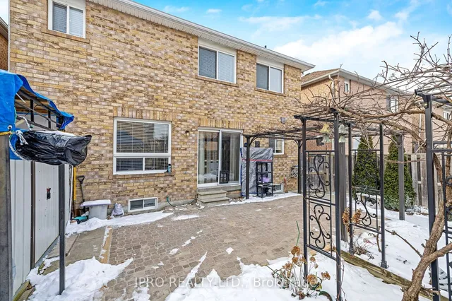 Additional image 38 of 39 Silver Egret Rd