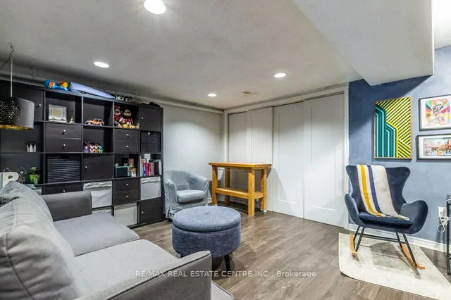 Additional image 28 of 26 Moss Blvd Unit 77