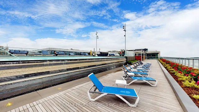 Additional image 33 of 15 Merchants Wharf Unit 1208