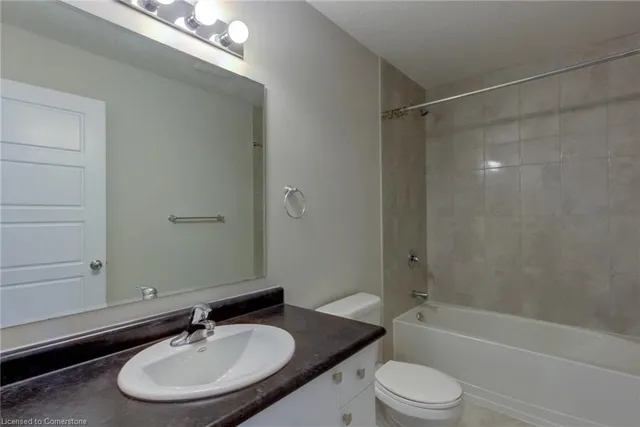 Additional image 32 of 1989 Ottawa St Unit 51