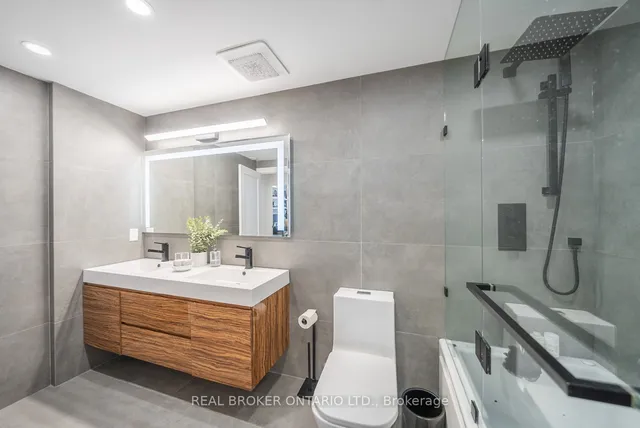 Additional image 20 of 32 Stadium Rd Unit 355