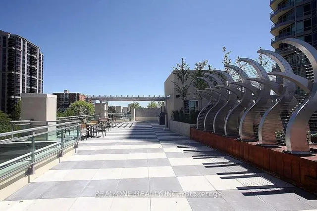 Additional image 9 of 18 Holmes Ave Unit 811