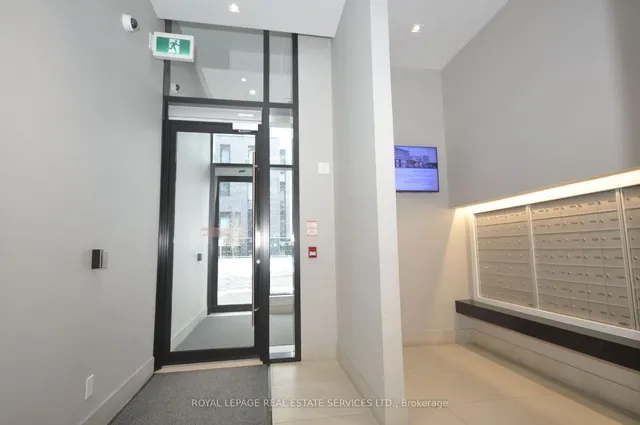 Additional image 3 of 4208 Dundas St Unit 702