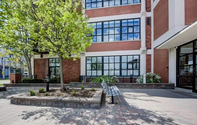 Additional image 29 of 404 King St Unit 102