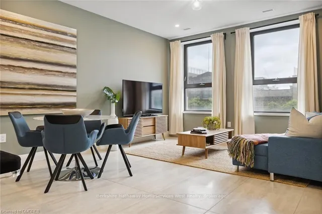 Additional image 17 of 118 KING STREET EAST Unit 313