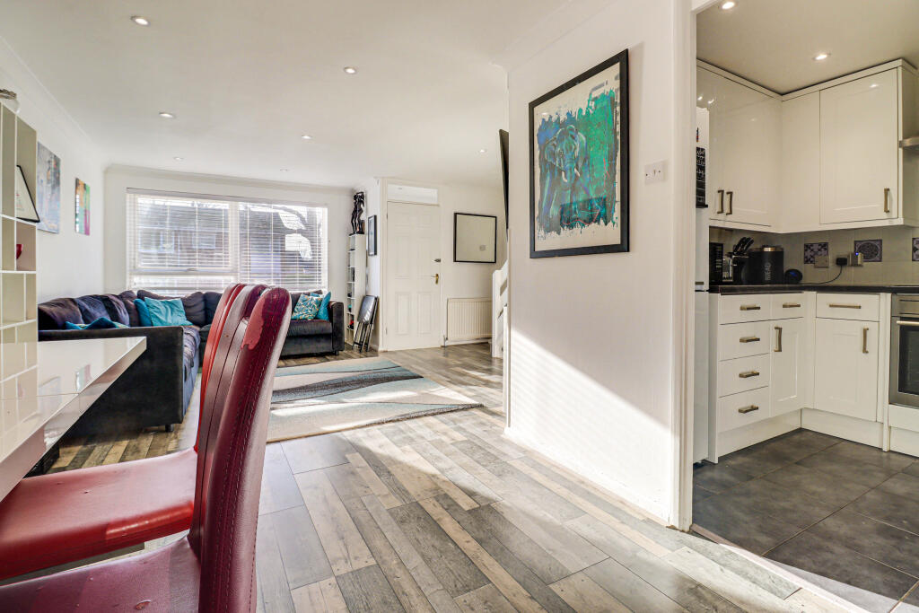 Additional image 15 of Cedarwood Drive, St. Albans, Hertfordshire, AL4