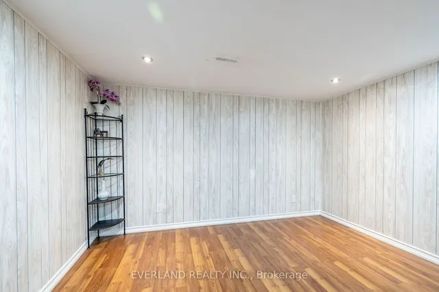 Additional image 21 of 32 Sadlee Cove Cres