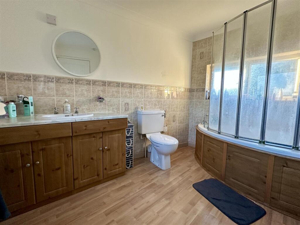 Additional image 20 of Avon Crescent, Alcester