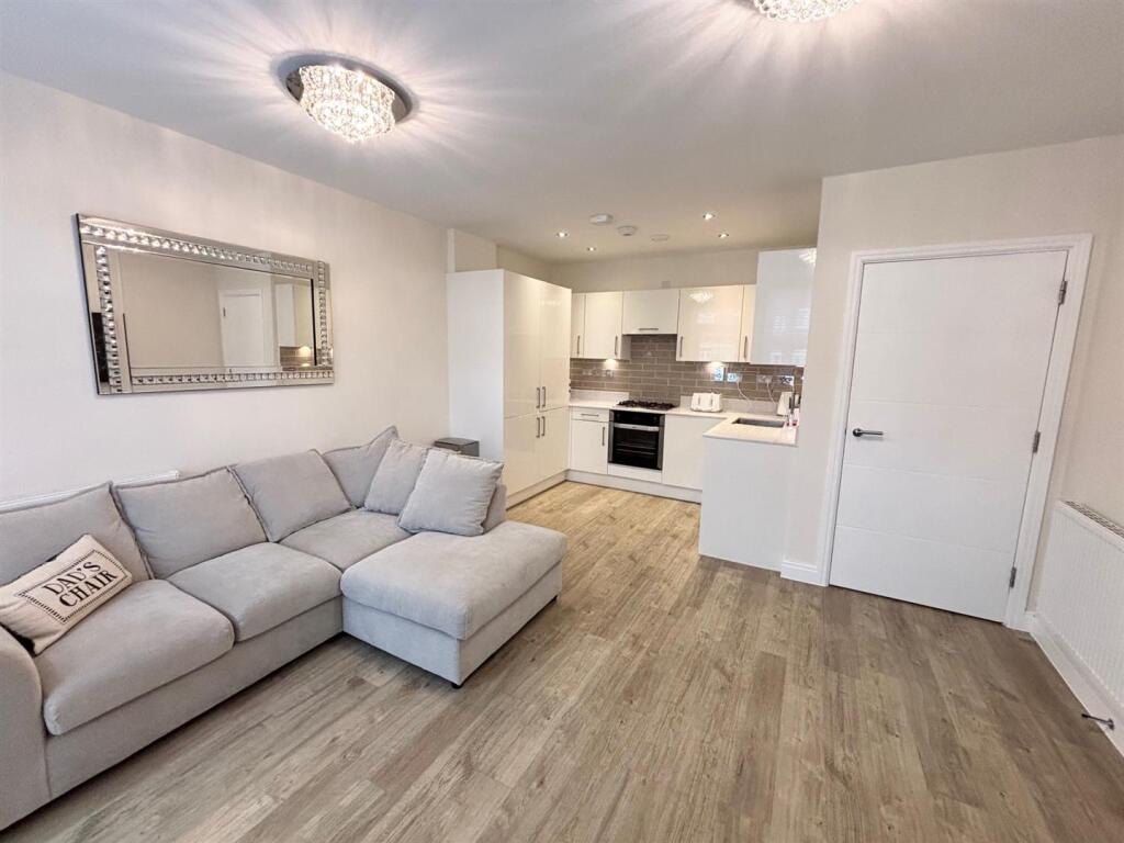 Additional image 2 of Sissinghurst Court, Main Street, Dickens Heath, Shirley