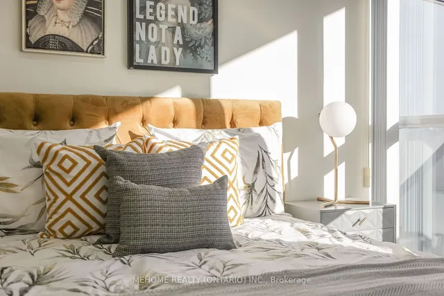 Additional image 17 of 21 Carlton St Unit 909