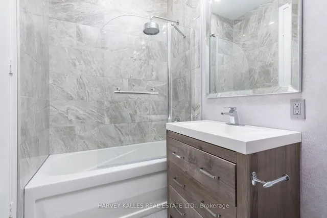 Additional image 29 of 15 Fort York Blvd Unit PH05