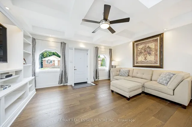 Additional image 5 of 323 Kipling Ave