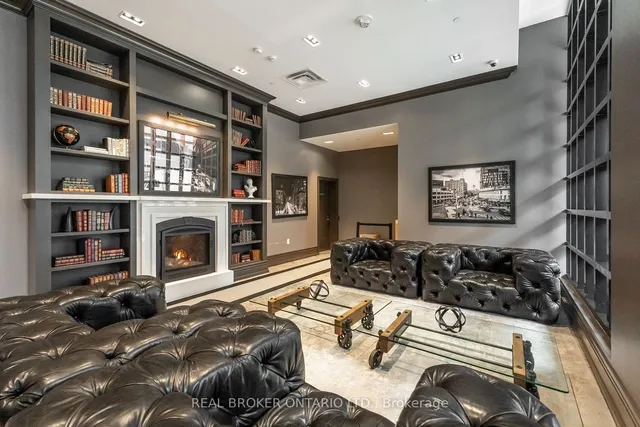 Additional image 23 of 608 Richmond St Unit 717