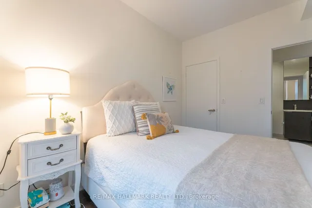 Additional image 13 of 170 Sumach St Unit 2101