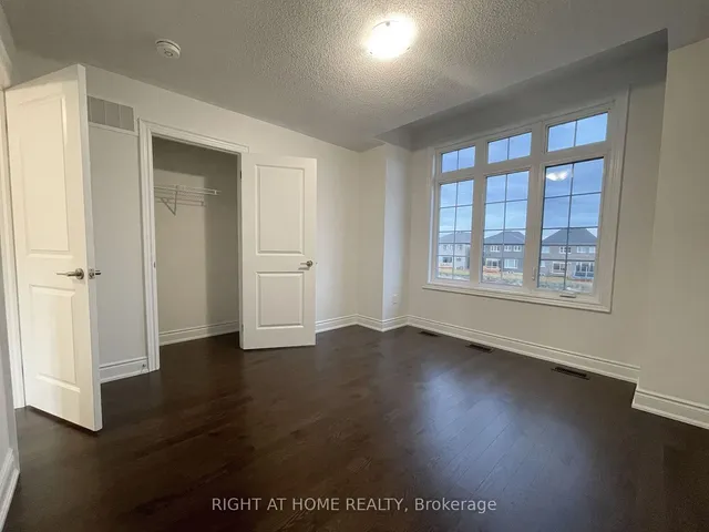 Additional image 19 of 38 Gladmary Dr