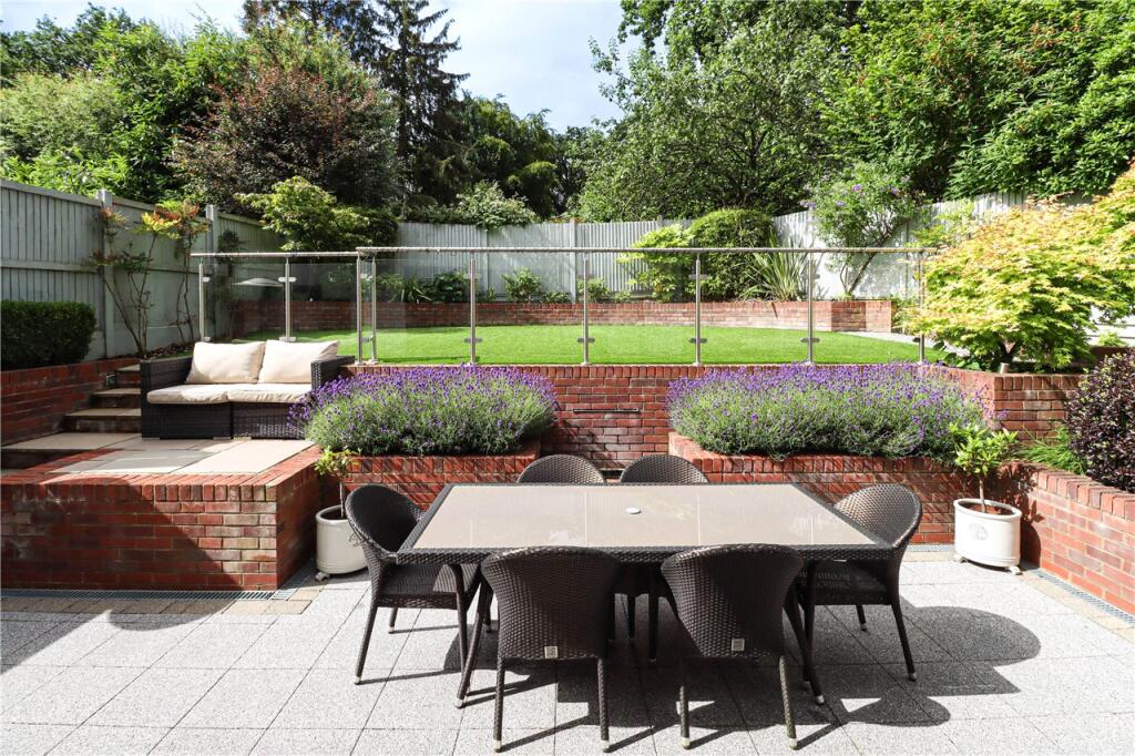 Additional image 16 of Park Rise, Harpenden, Hertfordshire, AL5