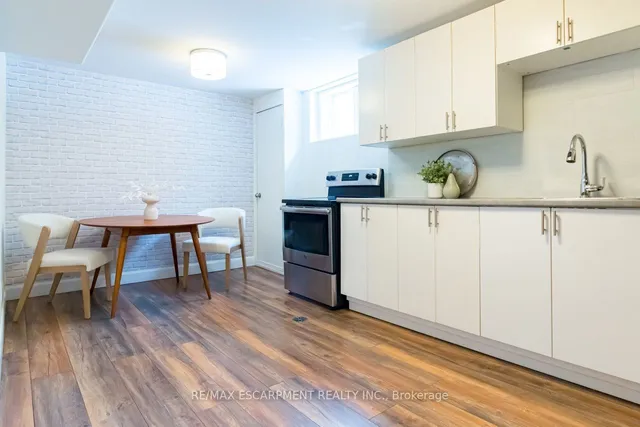 Additional image 31 of 374 East 16th St