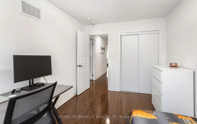 Additional image 21 of 30 Golden Springs Dr