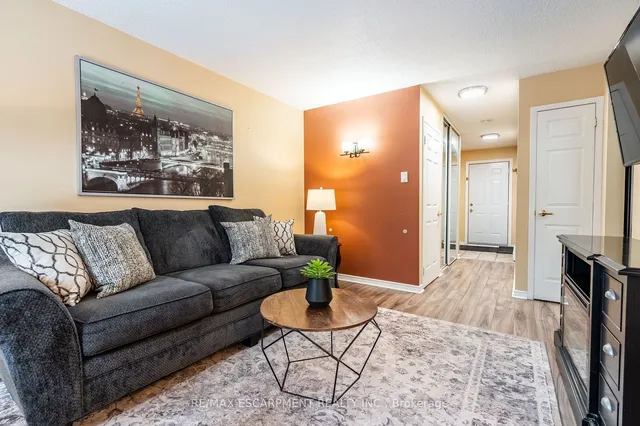 Additional image 31 of 1493 Ester Dr