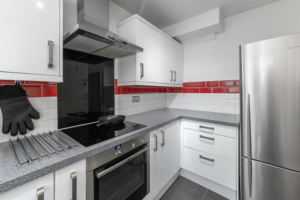 Additional image 8 of Beverley Gardens, St. Albans