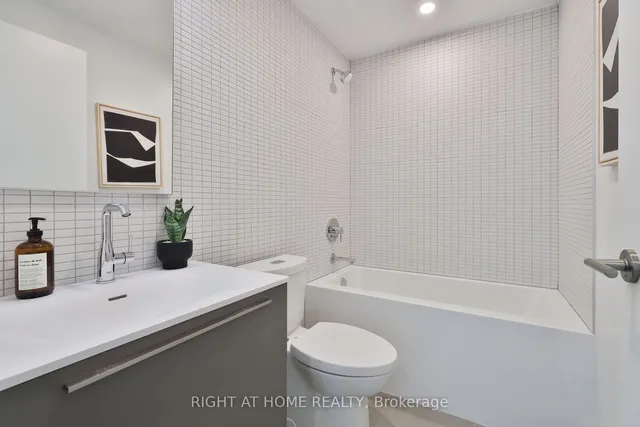 Additional image 18 of 2720 Dundas St Unit 604