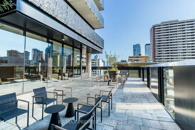 Additional image 39 of 55 Charles St Unit 3904