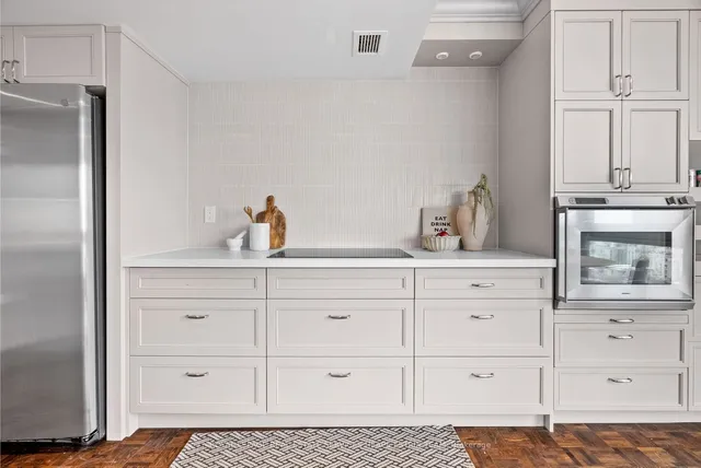 Additional image 15 of 61 St. Clair Ave Unit 1208