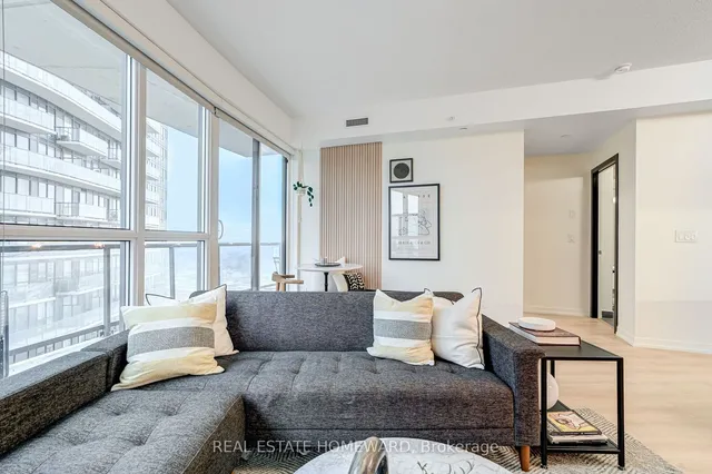 Additional image 12 of 51 East Liberty St Unit 1207