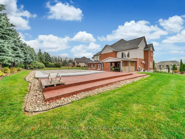 Additional image 37 of 26 Paddock Crt