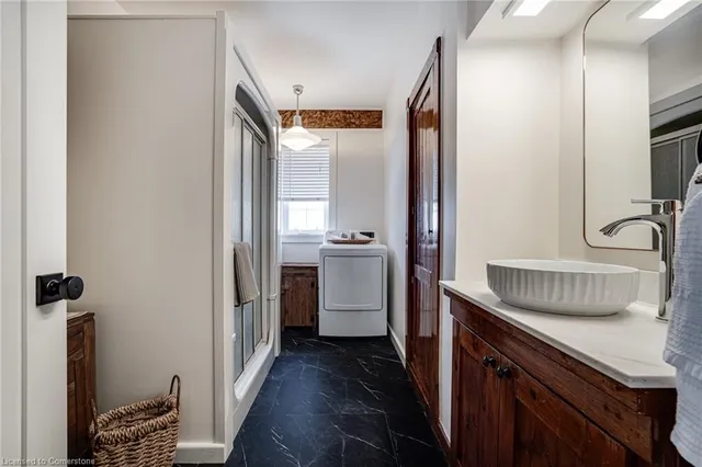 Additional image 28 of 183 Hatt St