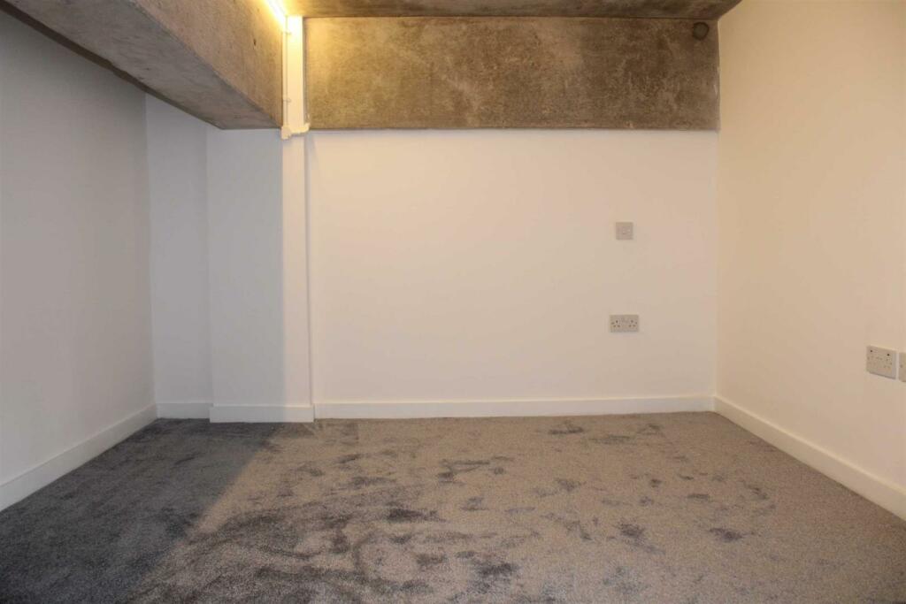 Additional image 6 of 150 High Street, West Bromwich