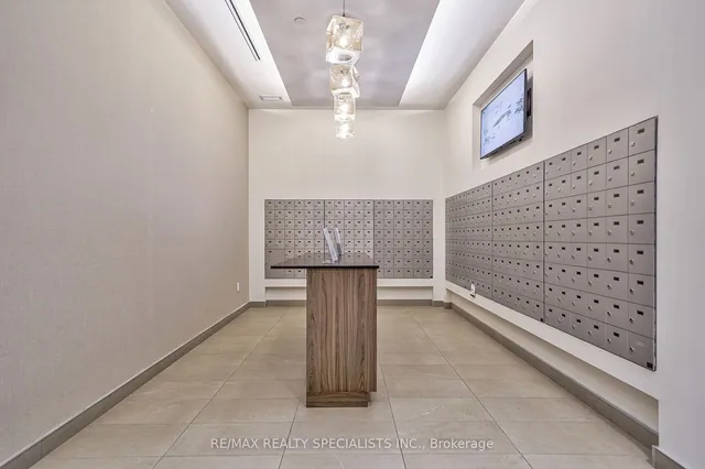 Additional image 29 of 10 DEERLICK Crt Unit 907