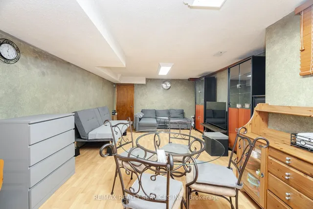 Additional image 21 of 171 Montrose Ave