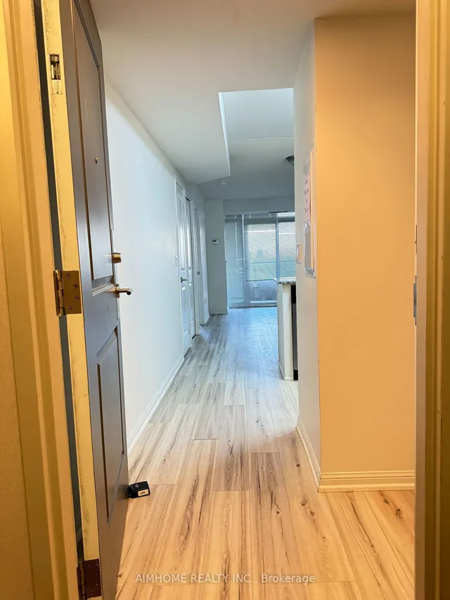 Additional image 18 of 65 East Liberty St Unit 603