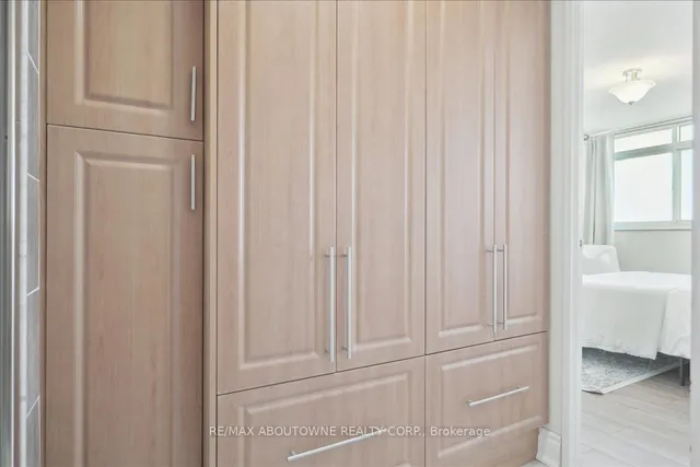 Additional image 11 of 1359 White Oaks Blvd Unit 1006