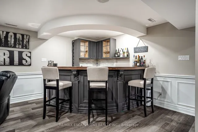 Additional image 33 of 8 Orr Cres