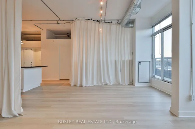 Additional image 8 of 955 Queen St Unit PH6