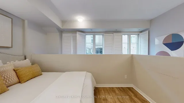 Additional image 30 of 38 Western Battery Rd Unit 612