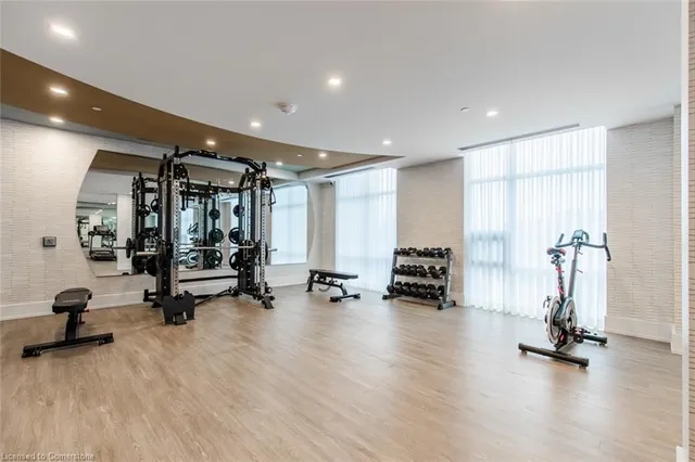 Additional image 6 of 470 Dundas St Unit 214