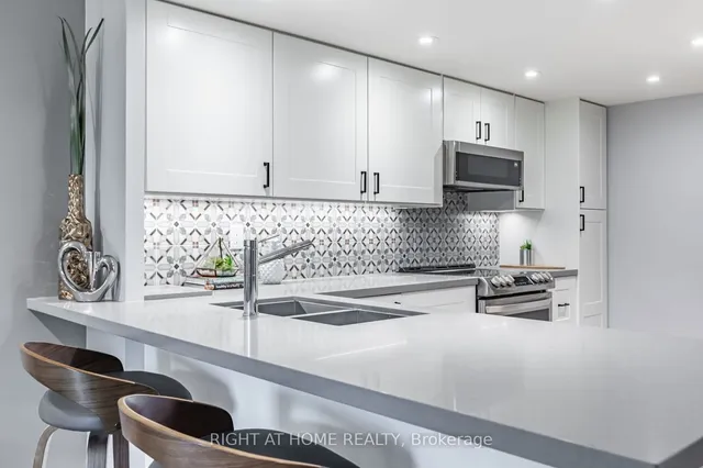 Additional image 12 of 60 Homewood Ave Unit 203