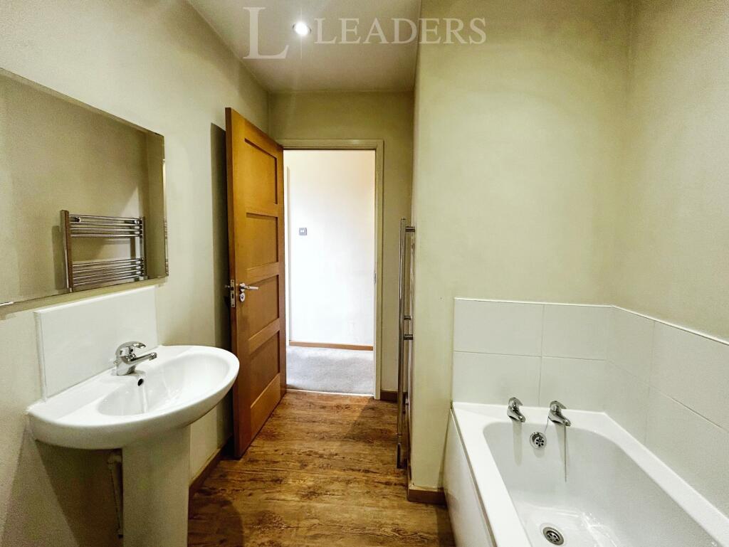 Additional image 11 of Penthouse, 17 Key Hill Drive, B18