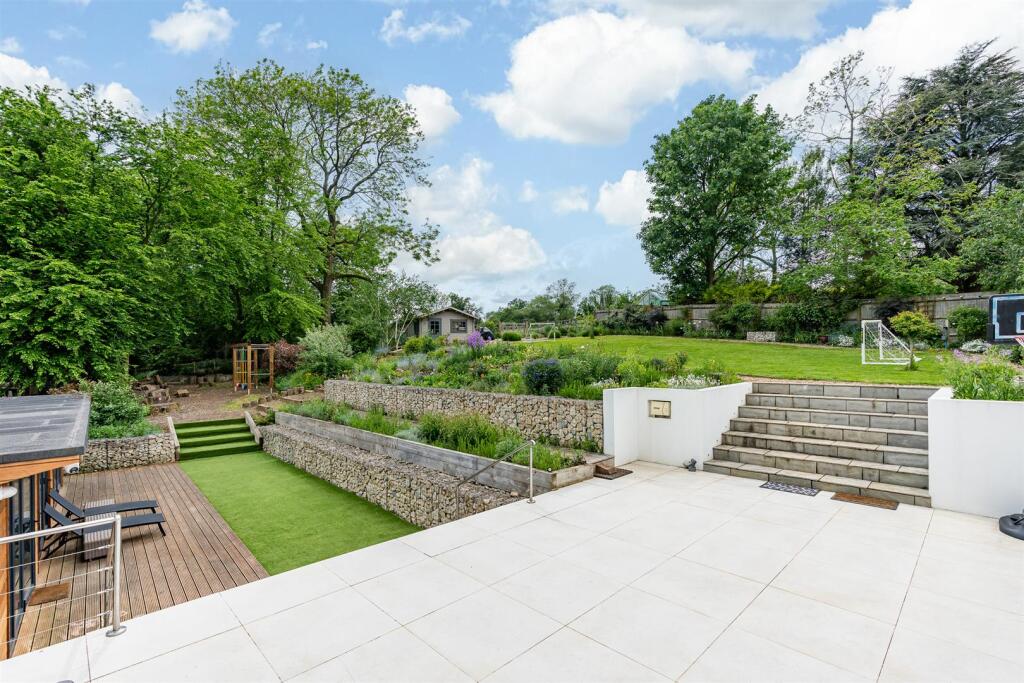 Additional image 20 of The Avenue, Welwyn